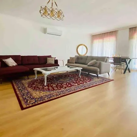 Apartament Bitez Located Duplex House With Private Pool, Cinema, Office With Pc, Gym, Private Garage *
